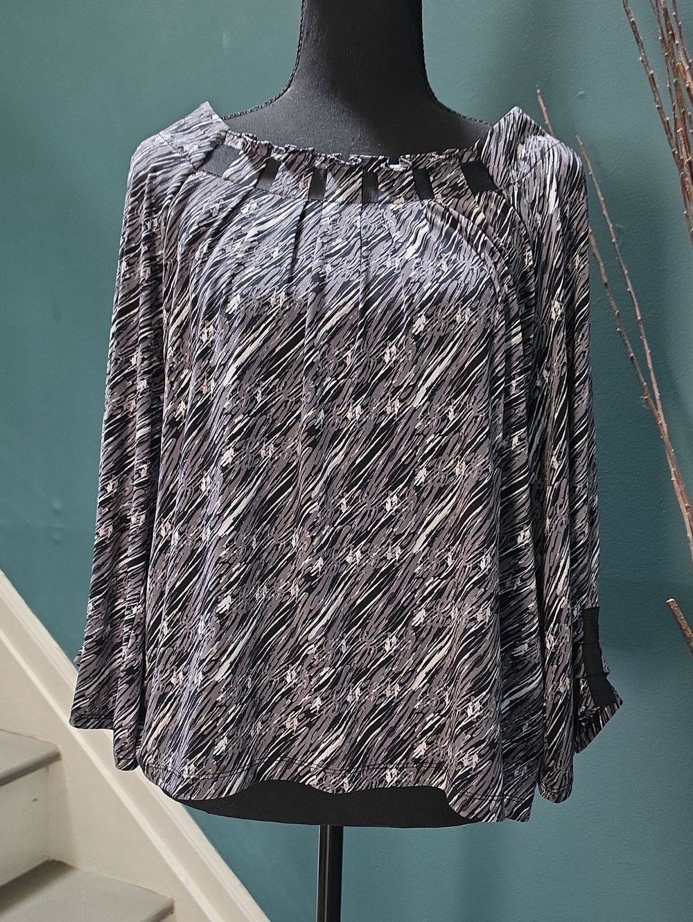 Worthington Black and White Printed Long-Sleeve Blouse